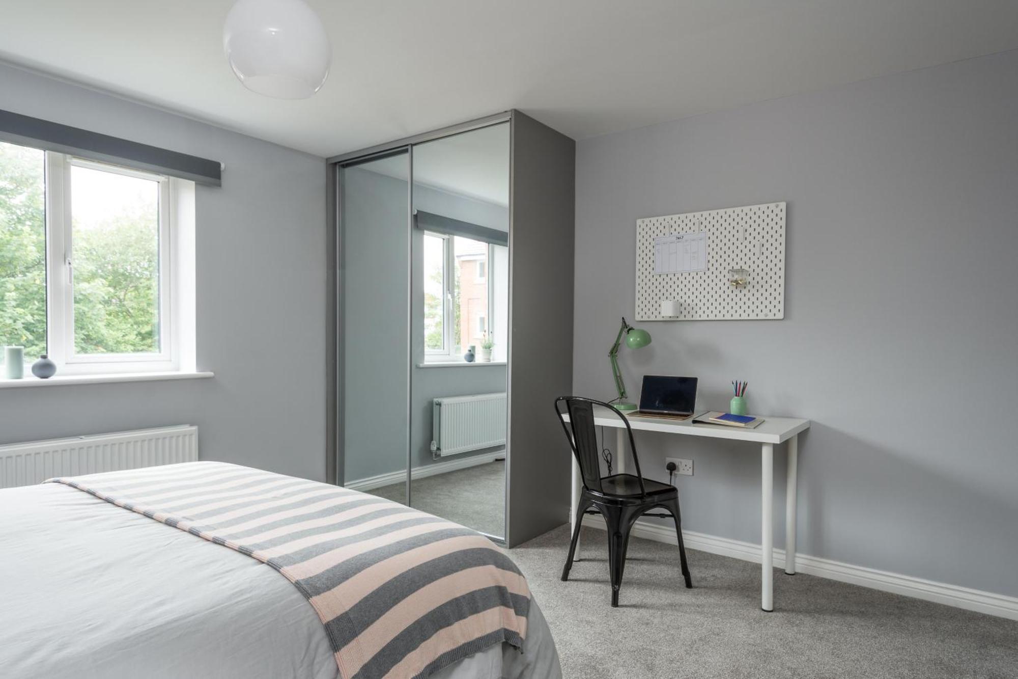 Coventry Jlr Guest House Экстерьер фото